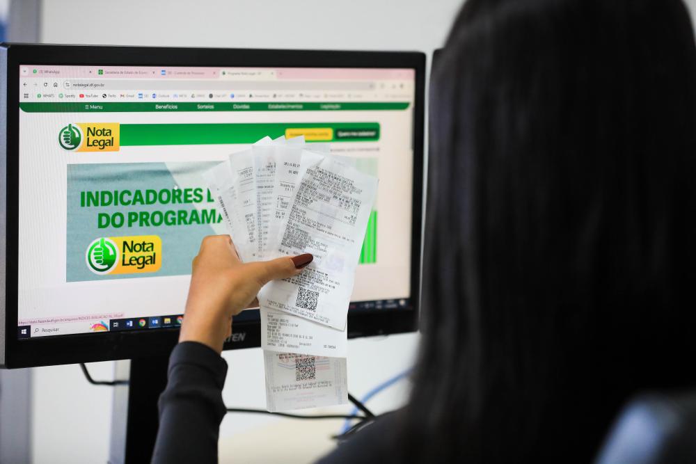 Capa da notícia: Nota Legal: confira se você está habilitado a participar do 1º sorteio do ano